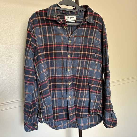 Billabong Coastline Flannel Button Up Stretch Long Sleeve Red Blue Shirt Men’s - Picture 1 of 7